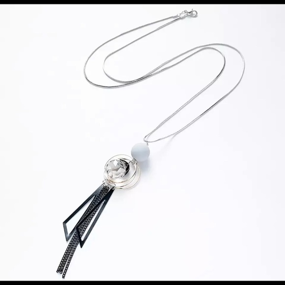 Black Tassel Long Necklace - Picture 6 of 6